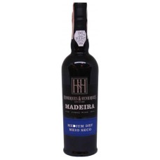 Вино Португалии Henriques & Henriques Medium Dry / Энрикес и Энрикес Медиум Драй, Белое, Полусухое, 0.5 л