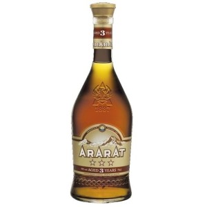 Коньяк Вірменії Арарат 3*, 40%, 0.7 л [4850001001911]