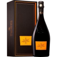 Шампанське Veuve Clicquot, La Grande Dame / Вівьє Кліко, Ла Гранд Дам, 2004, Біле, Брют, 12.5%, 0.75 л (под. уп.) [3049614127519]