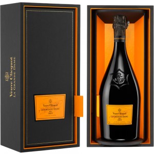 Шампанське Veuve Clicquot, La Grande Dame / Вівьє Кліко, Ла Гранд Дам, 2004, Біле, Брют, 12.5%, 0.75 л (под. уп.) [3049614127519]